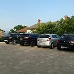 شقة Pobri أوباتيا