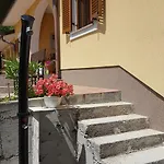 Pobri شقة أوباتيا